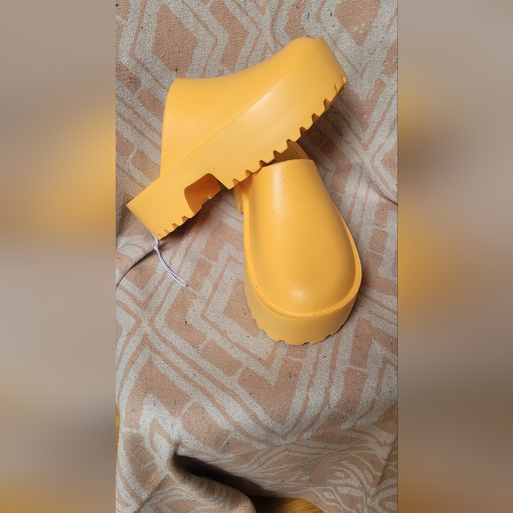 Orange Platform Clogs Sz 8